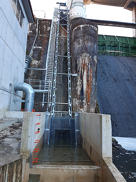 Acciona ascensor salmón río Nansa