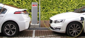 Vehículo eléctrico y estaciones de servicio: “Si Mahoma no va a la montaña, nos buscaremos otras montañas”