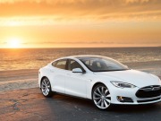 Tesla Motors unveils new battery warranty policy