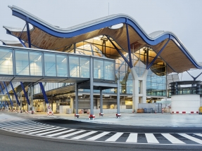 Acciona suministrará energía renovable a todos los aeropuertos de Aena en la Península